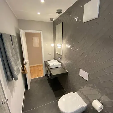 Zentrales Mit Grosser Moderner Kueche Eg2 Appartement Düsseldorf