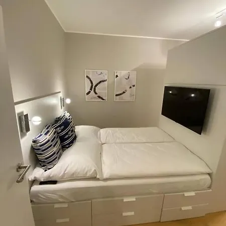 Zentrales Mit Grosser Moderner Kueche Eg2 Appartement *